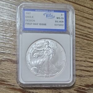 2007 Silver Eagle Coin in Protective Case. First Day Issue. MS-70